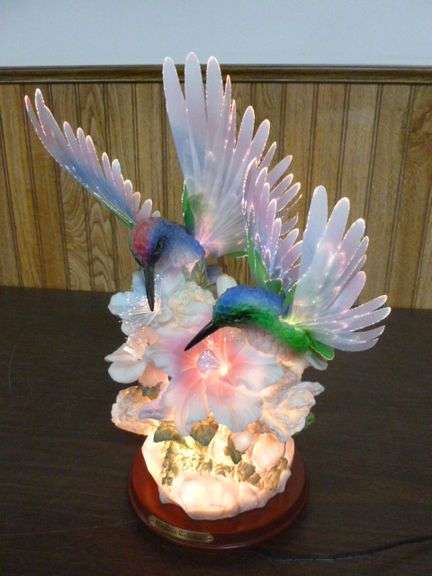 Ray Chia Collection - Hummingbird Themed Fiber Optic Mantle Decoration