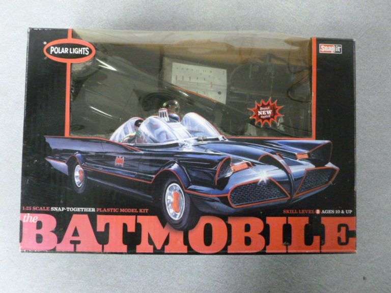Polar Lights - Batmobile Snap It 1/25th Scale Model Kit - Oberman Auctions