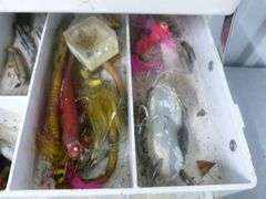 Large Tackle Box / With Baits / Tackle