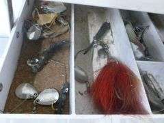 Large Tackle Box / With Baits / Tackle