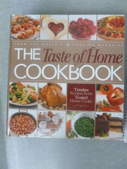 (2) Collector Cookbooks - Taste Of Home Binder / Culinary Classroom