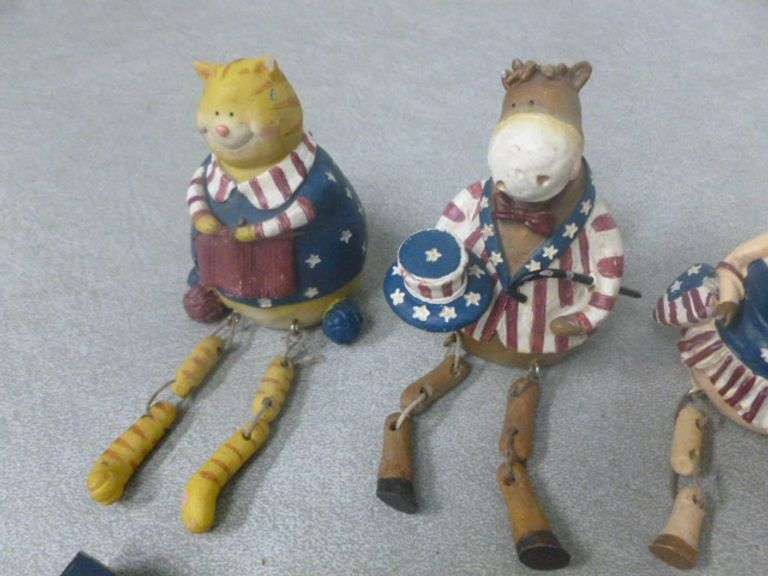 Group Of USA / Patriotic Themed Decor Items