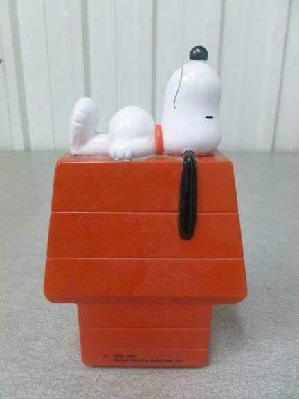 Vintage 1968 Snoopy Coin Bank