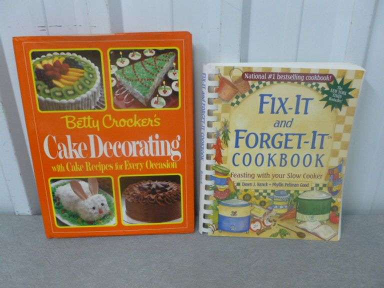 (2) Collector Cookbooks - Phyllis Pellman Binder / Betty Crocker Picture Book