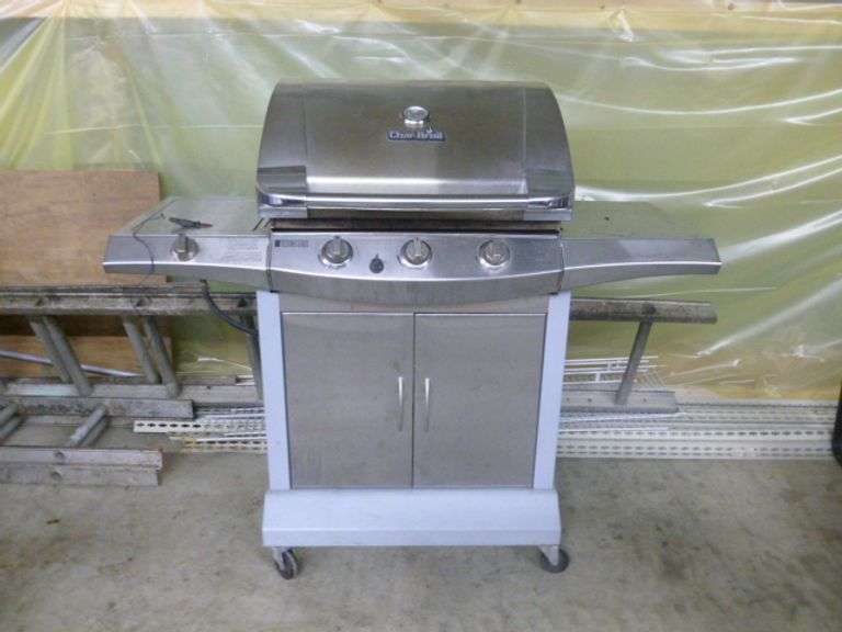 Large Char-Broil Three Burner Propane Grill With Side Burner