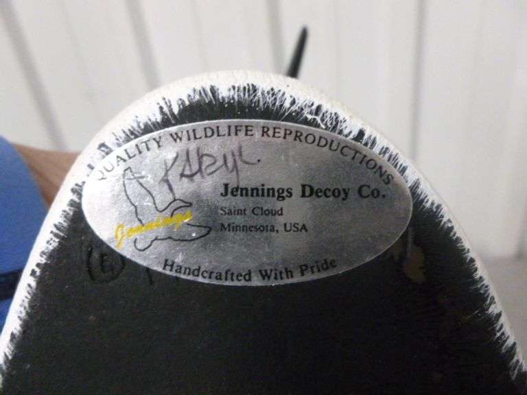 Large Jennings Decoy Co. - Hand Crafted Loon Mantle Decoration - 15.5" L
