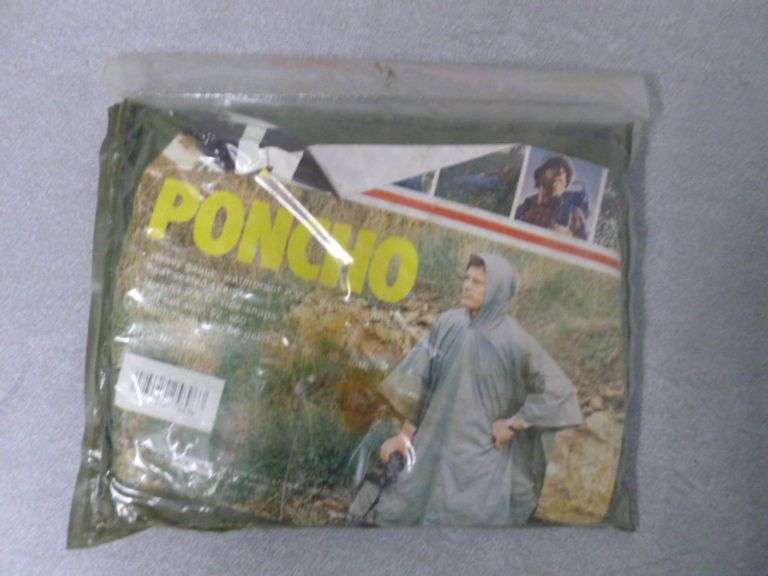 New Nelson Recreation - Green Poncho - 52" x 80"