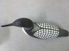 Large Jennings Decoy Co. - Hand Crafted Loon Mantle Decoration - 15.5" L