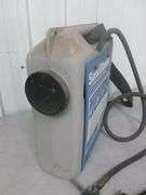 Campbell Hausfeld 2 1/2 Gallon Sand Blaster / With Gun / Sand