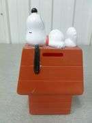 Vintage 1968 Snoopy Coin Bank