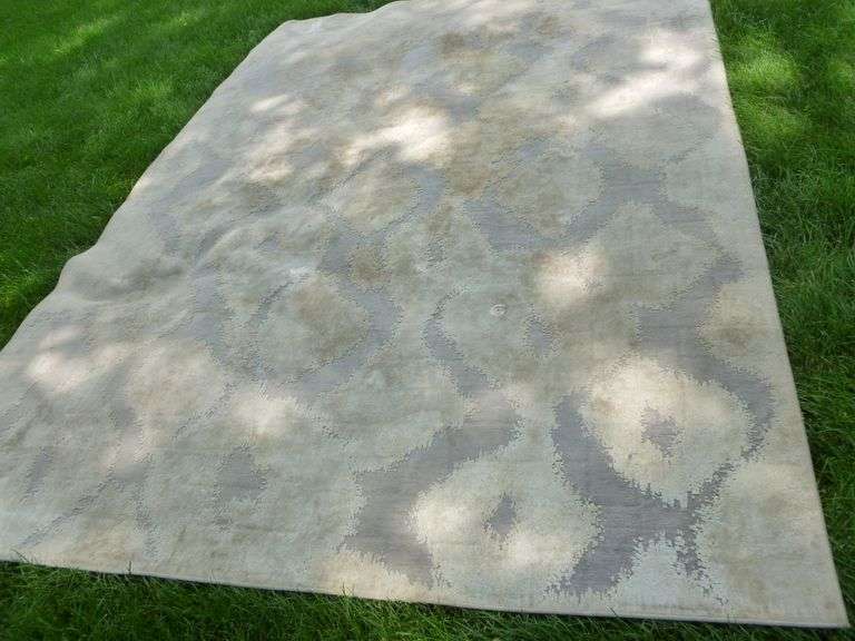 Beautiful Large Saphir Fam - Art Silk Pile Feizy Floor Rug - 90" x 126" L