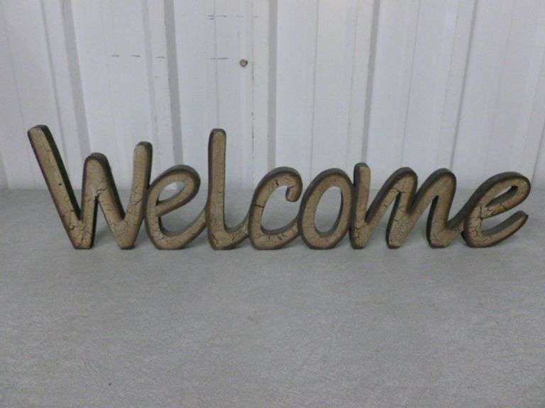 Welcome Wooden Sign - 6" x 24"
