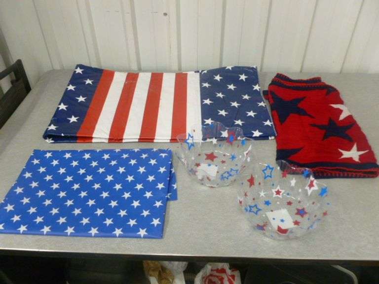 Patriotic Themed Table Cloths / Runner / Snack Bowls
