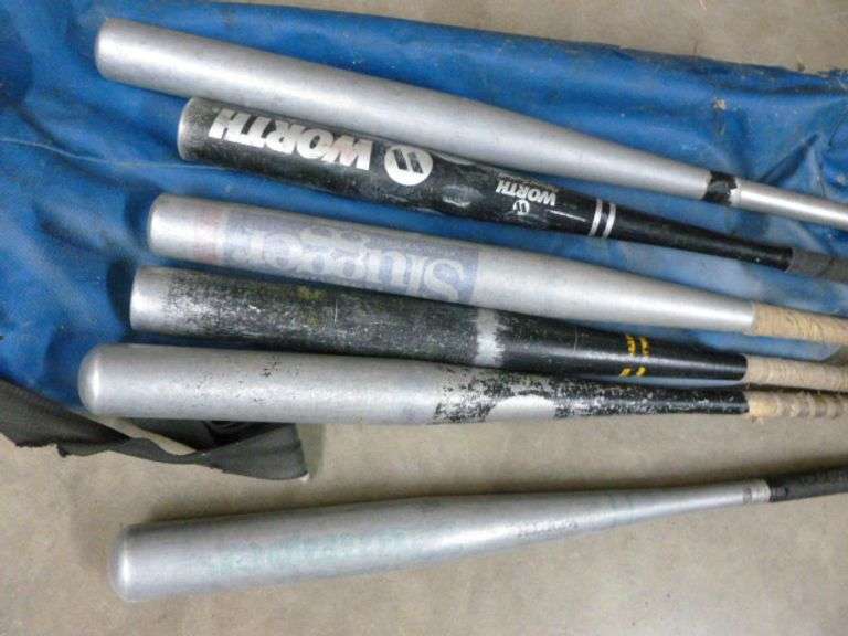 Group Of (6) Men's Aluminum Softball Bats With Bag