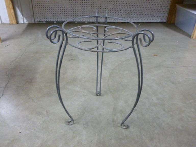 Heavy Duty Rod Iron Planter Stand - 12" Planter / 21" H