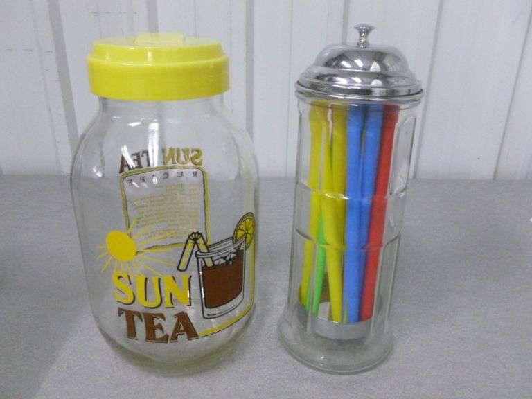 Sun Tea 1 Gallon Glass Jug - Table Craft Glass Straw Container