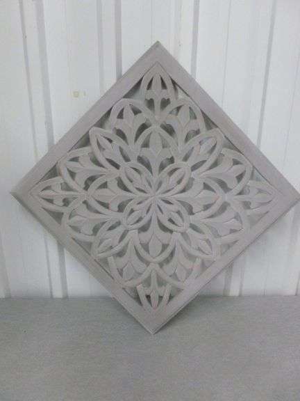 Wooden Trellis Wall Decoration - 17.5" x 17.5"