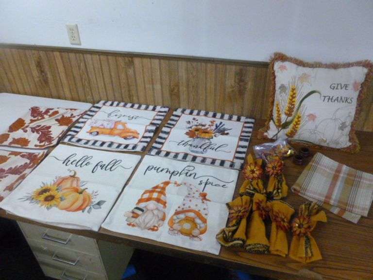 Group Of (4) New Fall Themed Couch Pillow Covers / Pillow / Related Items