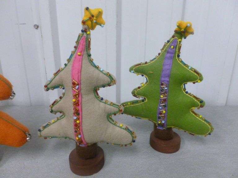 Group of Nice Christmas Themed Decor