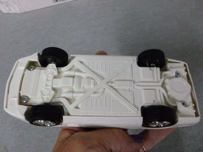 New Collectible Ertl - AMT 1991 Corvette Convertible Dealer Promo Car No. 6044EP