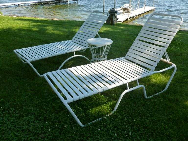 Nice (3) Piece Beach Lounger Set