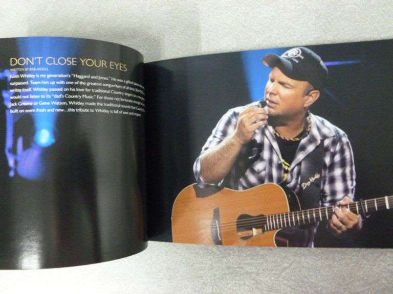 Garth Brooks - Blame It On My Roots (8) CD Disc Set