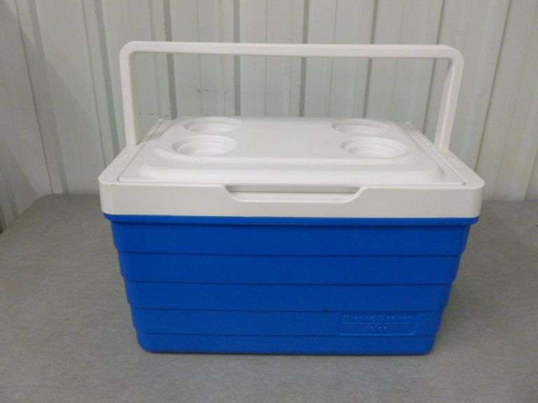 Igloo Picnic Basket Cooler