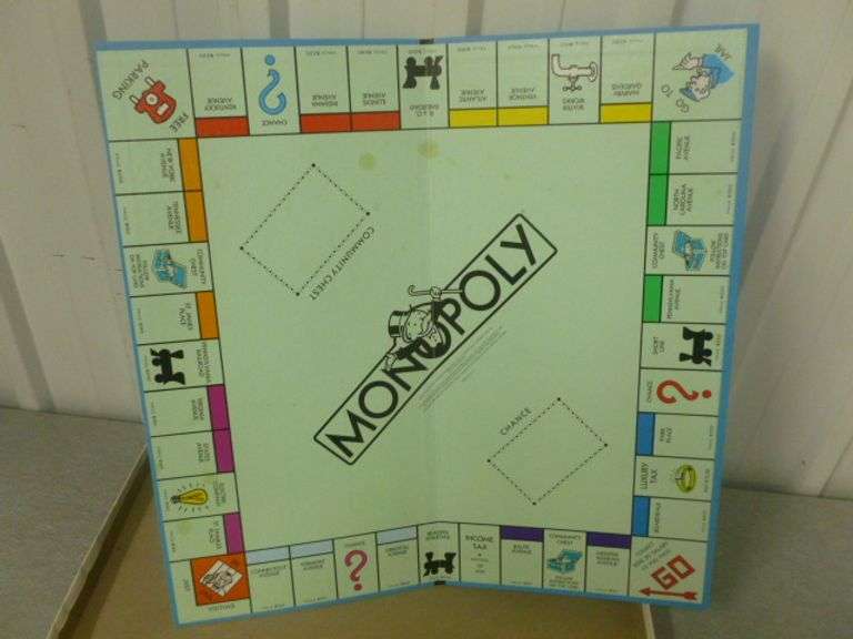 Parker Brothers Monopoly No. 0009