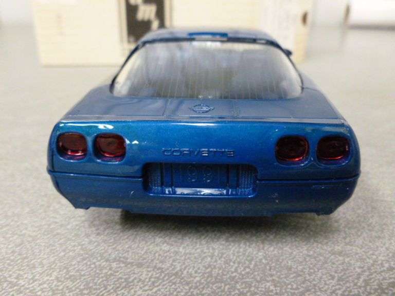 New Collectible Ertl - AMT 1991 Corvette ZR-1 Dealer Promo Car No. 6934