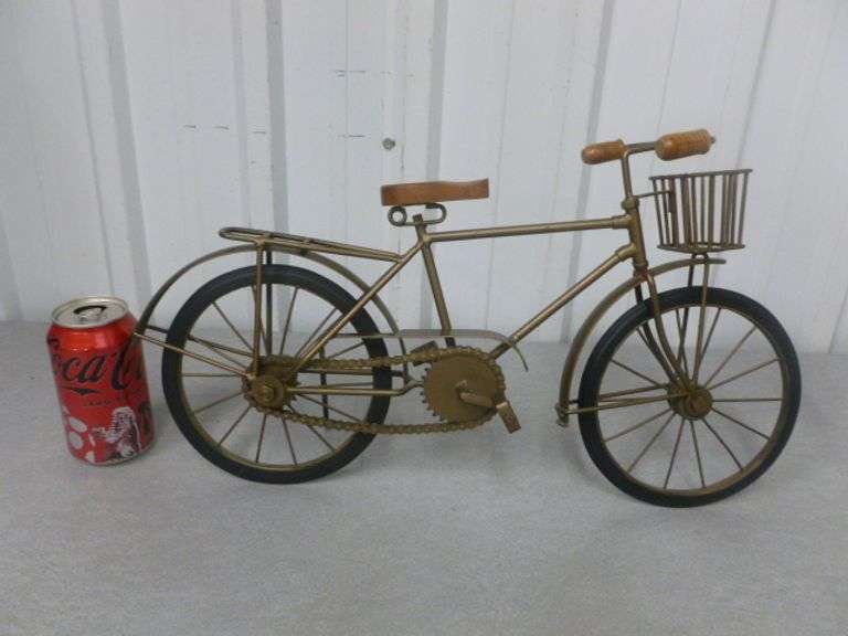 Nice Metal Bike Mantle Decoration