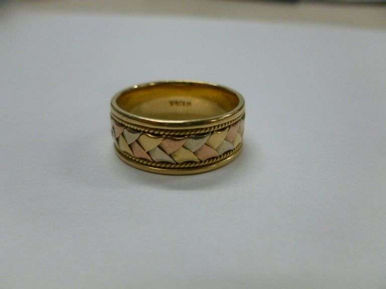 Nice Men's 14K Gold Band Ring Size 10 - Weighs 8 Grams