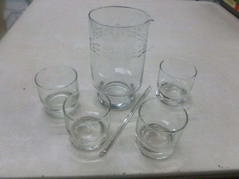 (5) Piece Glass Liquor Set