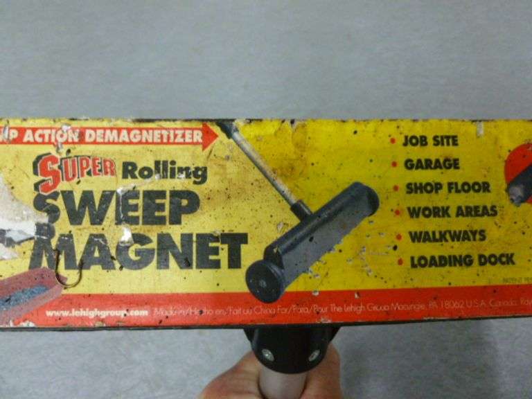 Lehigh - Super Rolling Sweep Magnet - 44" L