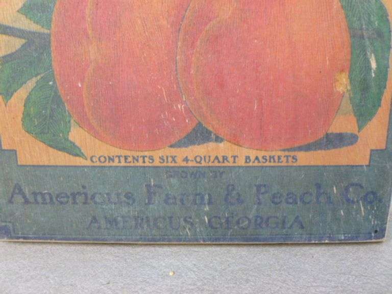 Georgia Peaches Wooden Sign - 11" x 11"