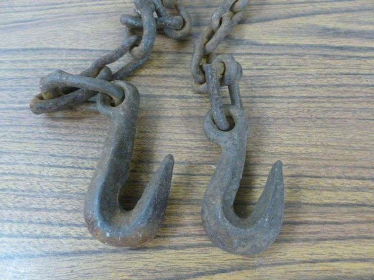 8Ft Log Chain With Hooks On Both Ends
