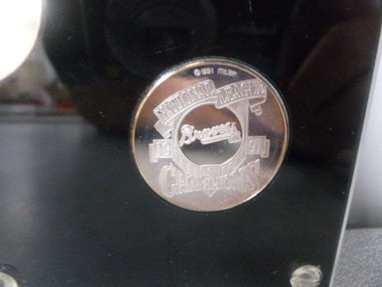 Collectible 1991 MLB - League / World Champion (3) Piece .999 1Oz Silver Coin Set