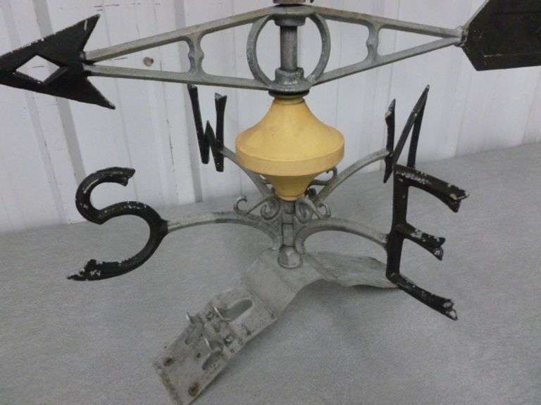 Large cow Themed Cast Aluminum Roof Mount Wind Directional - 20" x 28" H