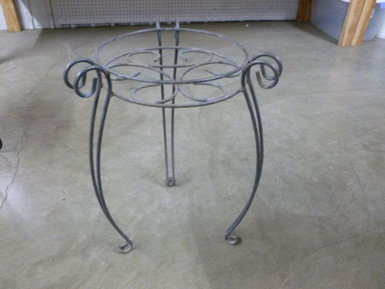 Heavy Duty Rod Iron Planter Stand - 12" Planter / 21" H