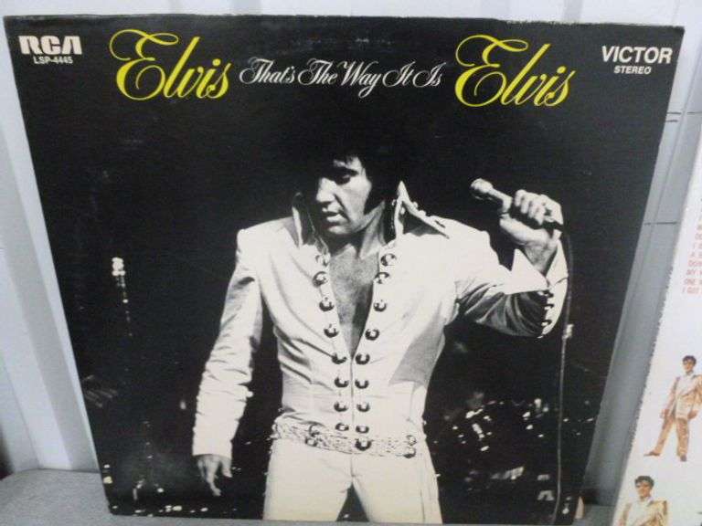 Group Of (6) Collectible Elvis Presley LP Record Albums