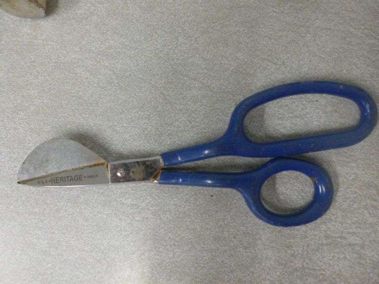 (5) Carpet Installers Specialty Tools