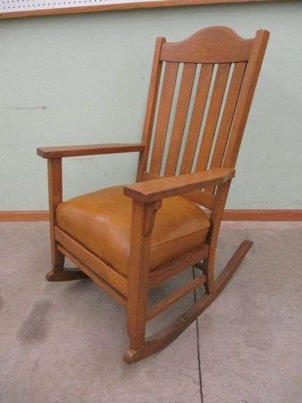 MIssion Quarter Sawn Oak Rocker - Oberman Auctions