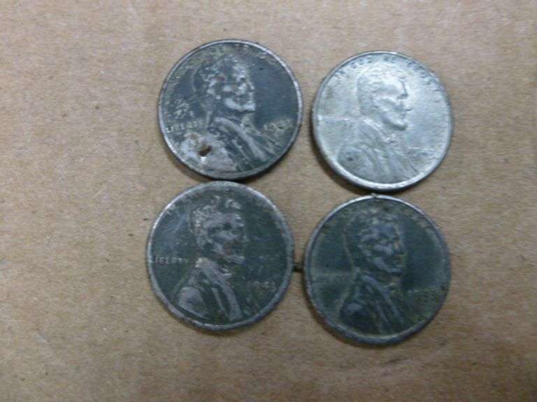(4) Steel Wheat Lincoln Pennies - (2) 1943 D - (1) 1943 and (1) 1943 S