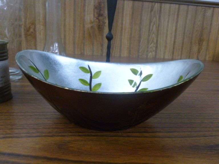 Group Of Household Decor / Cast Iron Stem Candle Holder