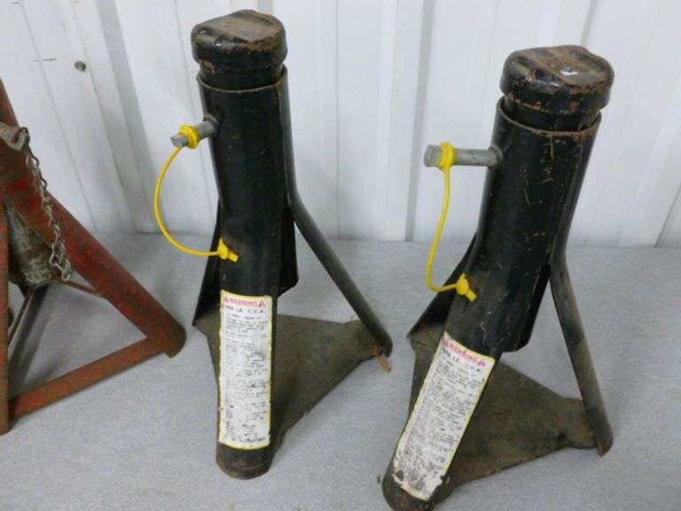 (2) Pair Of Heavy Duty Jack Stands