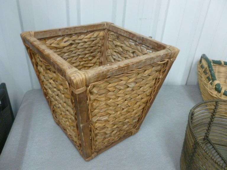 (3) Nice Decor Baskets