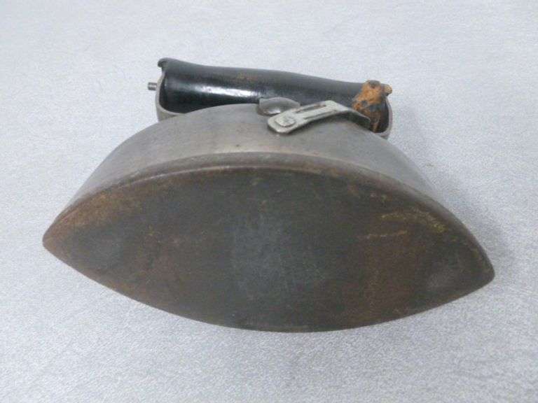 Antique Iron With Handle - Nice Piece