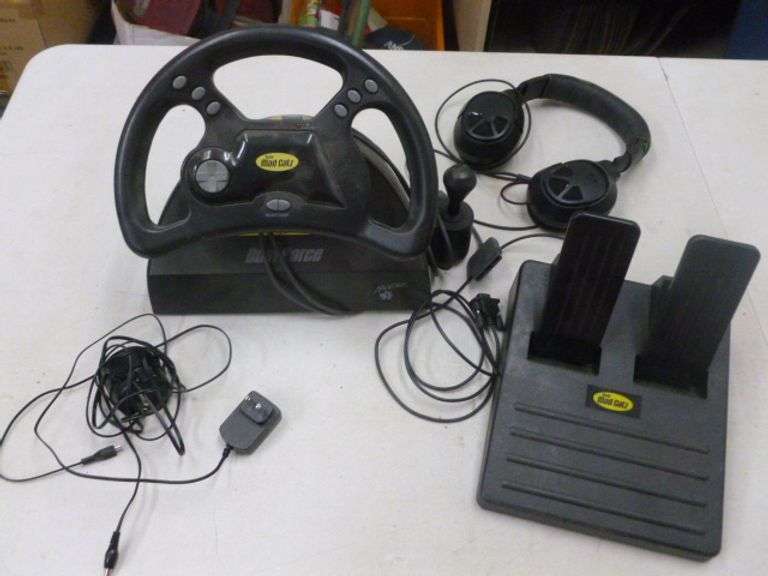Mad Catz Video Game Race Wheel / Foot Pedals - Turtle Beach Headset