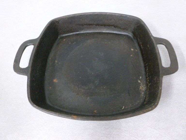 Double Handled Square Cast Iron Fry Pan - 10" x 10"