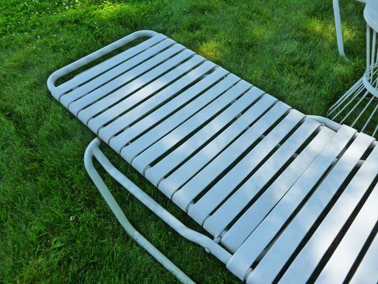 Nice (3) Piece Beach Lounger Set