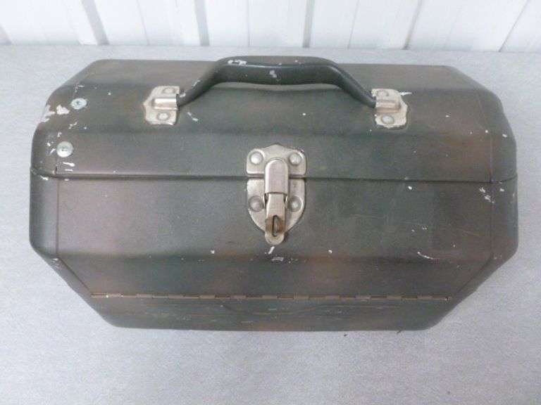 Vintage Fenwick Aluminum Fishing Tackle Box